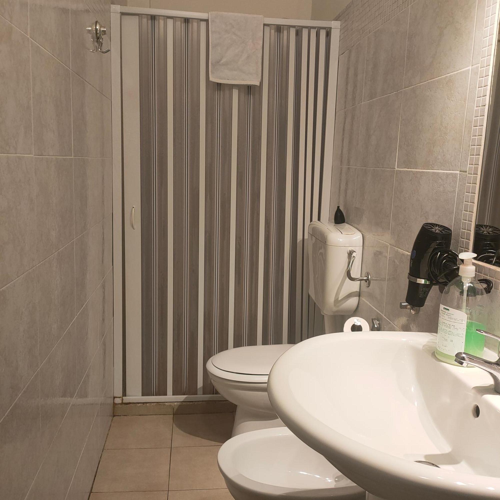 Catania Airport Room Bagno Privato In Camera Exterior photo